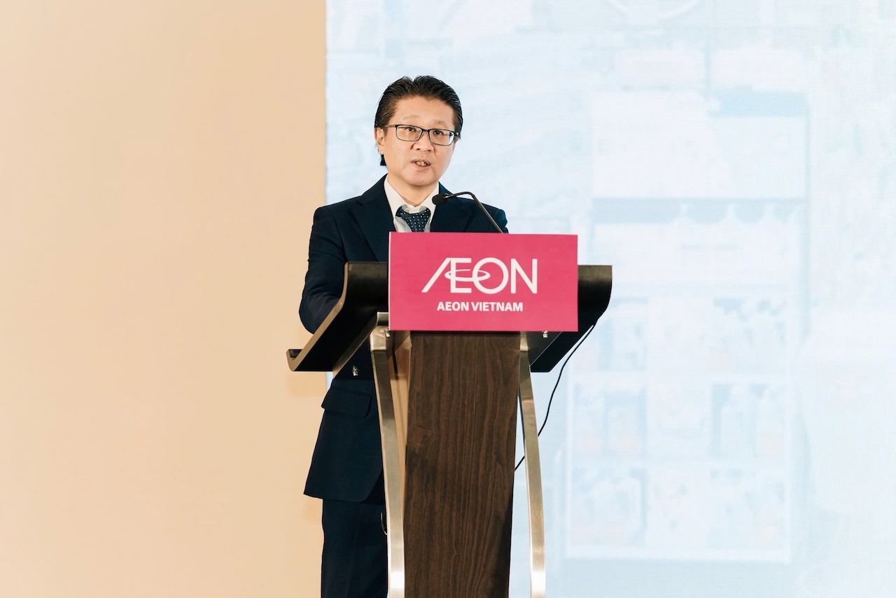 ong-ohizumi-hirofumi-pho-tong-giam-doc-khoi-van-hanh-aeon-viet-nam-1759405637.jpg