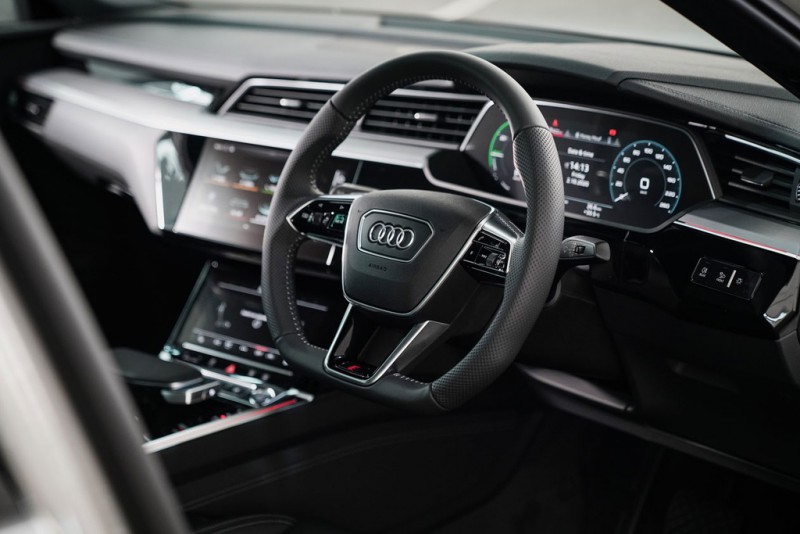 Audi e-tron Sportback ra mat Thai Lan anh 4