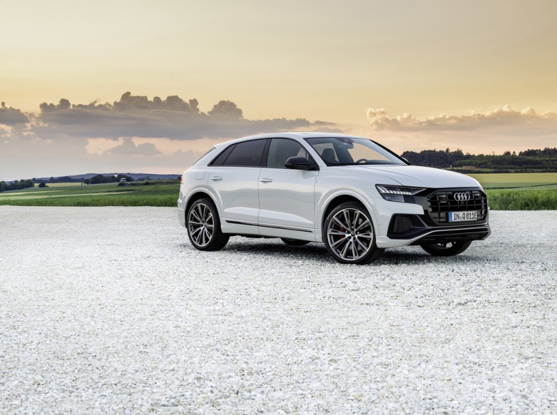 Audi ra mat 2 phien ban Q8 plug-in hybrid moi nhat anh 3