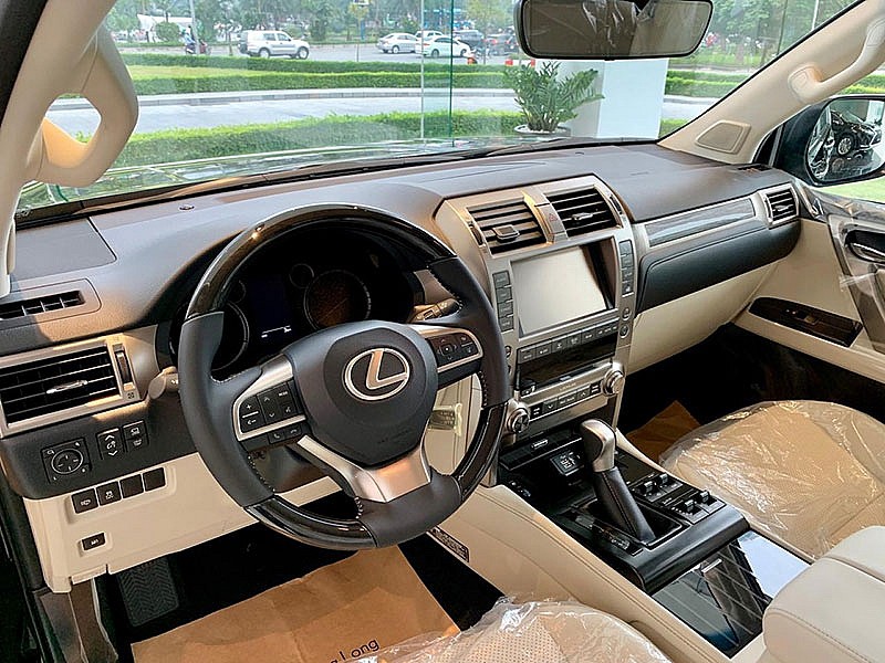 gia xe lexus gx moi nhat thang 112020