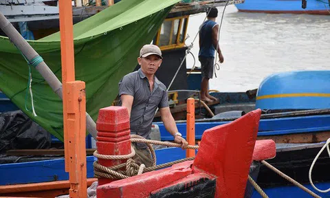 Các tỉnh miền Trung, Tây Nguyên chạy đua ứng phó bão số 10: lo nhất là mưa