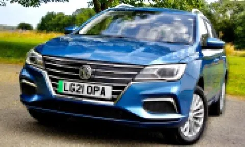 MG đối mặt nghi vấn xe MG5 tự động tăng tốc