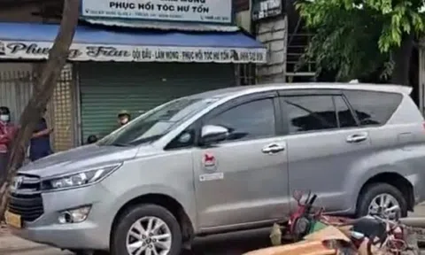 Tránh ôtô phanh gấp, nam shipper bị container cán tử vong ở TP.HCM