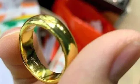 Vàng nhẫn gây chú ý