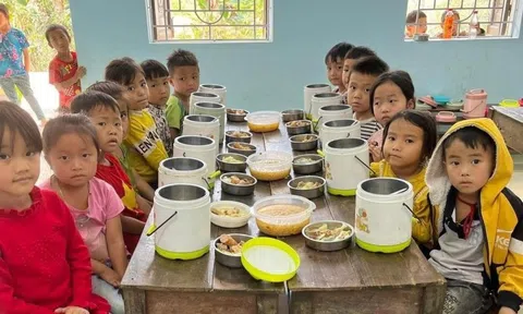 'Nuôi em' bị nghi ngờ tài chính thiếu minh bạch, người sáng lập nói gì