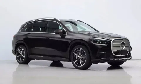 SUV thuần điện Mercedes-Benz GLC EQ có thêm bản trục cơ sở kéo dài