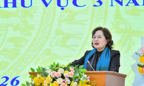 Thống đốc Nguyễn Thị Hồng biểu dương một khu vực có tỷ lệ nợ xấu chỉ 0,59%, dòng vốn đi đúng lĩnh vực sản xuất thực chất