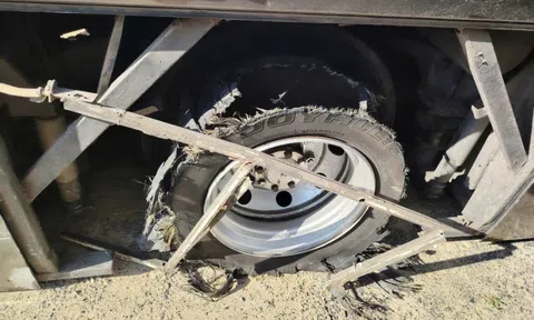 CSGT cảnh báo tai nạn do nổ lốp khi chạy trên cao tốc dịp cận Tết Nguyên đán 2026