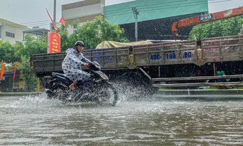 Miền Trung mưa to