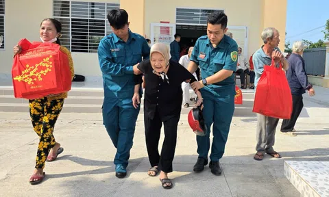 Xây mới, sửa chữa 1.075 căn nhà, sau 20 năm tổ chức Tết quân dân ở Cần Thơ