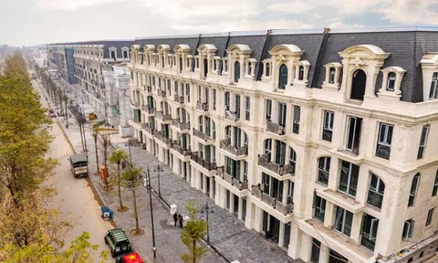 Giá nhà phố chạm ngưỡng 2 tỷ đồng/m2, Tây Hồ sẽ thành trung tâm mới của Hà Nội