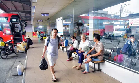 Nhà xe TP.HCM về Quảng Ngãi tăng vé xe Tết tới 280%, bất chấp quy định