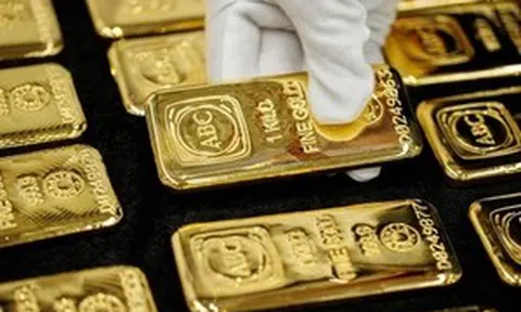 Giá vàng biến động mạnh: Cẩn trọng để tránh gặp rủi ro