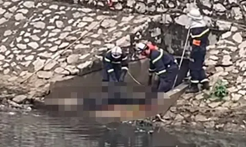 Phát hiện thi thể đang phân hủy trên sông Kim Ngưu ở Hà Nội