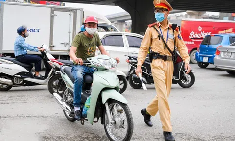 Sử dụng giấy tờ xe không chính chủ bị phạt thế nào khi vi phạm giao thông?