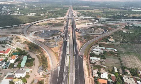 Khẩn trương hoàn tất nghiệm thu, thông xe 2 đoạn cao tốc Biên Hòa - Vũng Tàu trước Tết Nguyên đán