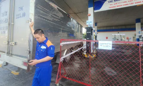 Quyền đổ xăng trên đường cao tốc