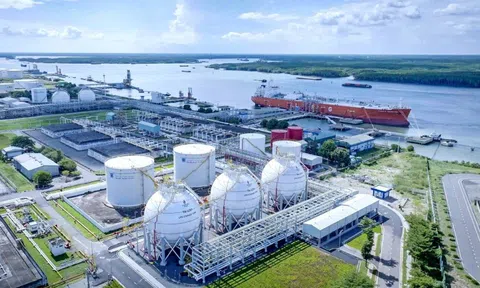 Các 'ông lớn' ngành dầu khí thắng lớn