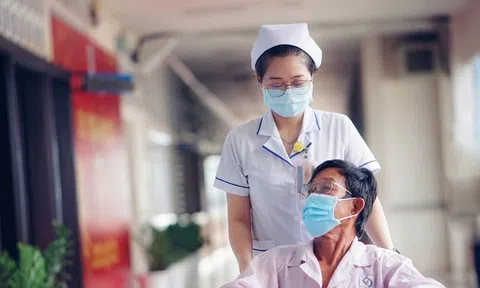 Đề xuất 6 mức phụ cấp ưu đãi cho nhân viên y tế, cao nhất bao nhiêu?