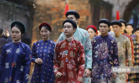 Vẻ đẹp cổ phục Việt tại không gian tái hiện Lễ Mở cửa Ô thành Thăng Long xưa