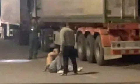 Nguyên nhân vụ tài xế bị chém gục tại cửa khẩu Cha Lo