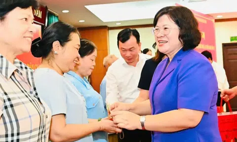 Lãnh đạo TP.HCM họp mặt, chúc Tết bí thư chi bộ khu phố, ấp tiêu biểu