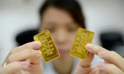 Giá vàng biến động mạnh, nhà đầu tư nên làm gì?