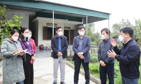 Hà Tĩnh tiêu hủy gần 1.000 gia cầm nhiễm cúm H5N1, siết chặt ngăn lây sang người