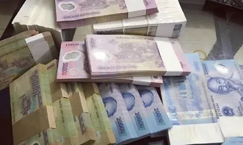 Công an cảnh báo khẩn: Đổi tiền lẻ trái phép trên MXH có thể mất trắng, còn bị phạt tới 40 triệu đồng