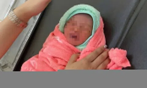 Diễn biến mới vụ bé gái còn nguyên dây rốn, toàn thân bị kiến bu