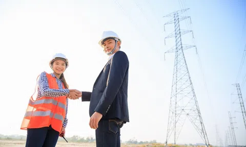 ABBank tung gói tín dụng 4.000 tỷ cho vay DN đầu tư hạ tầng, giao thông và công nghệ chiến lược, lãi suất giảm 1%