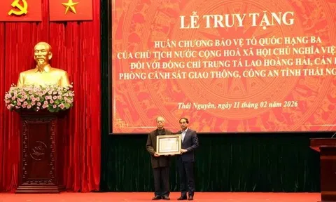 Truy tặng 'Huân chương Bảo vệ Tổ quốc' cho Trung tá Lao Hoàng Hải