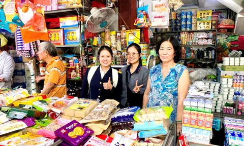 Tết đến, thuế “lên app”: Tiểu thương Huế cảm xúc đan xen