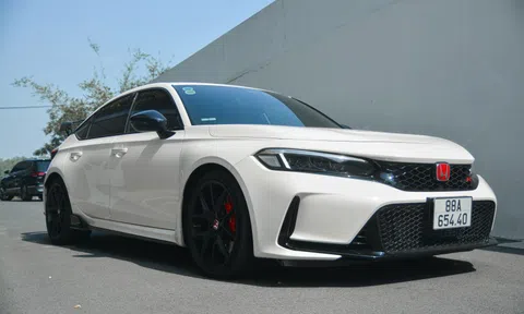 Xe Nhật áp đảo danh sách bán chậm, Toyota Camry bất ngờ góp mặt