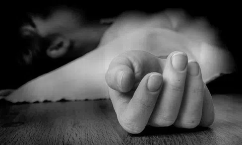 Người đàn ông 27 tuổi tử vong đột ngột vì thói quen nâng tạ "chẳng giống ai"