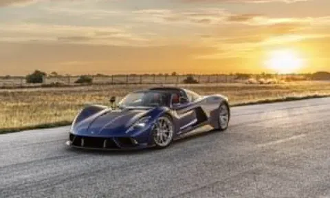 Năm Ngọ chọn những siêu xe có nhiều 'sức ngựa' nhất thế giới