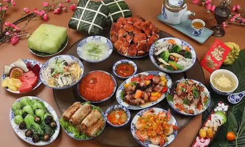 Bác sĩ cảnh báo thói quen hâm nóng thức ăn kiểu này sẽ đầu độc cơ thể