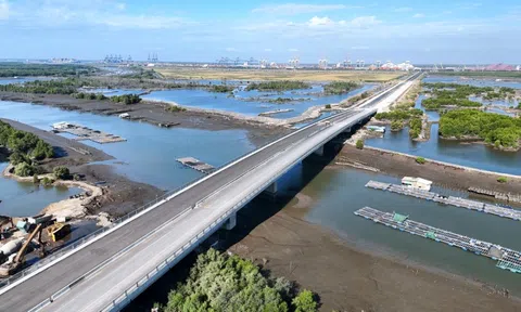 Hiện trạng đường nối siêu cảng Cái Mép với khu công nghiệp ở TP.HCM