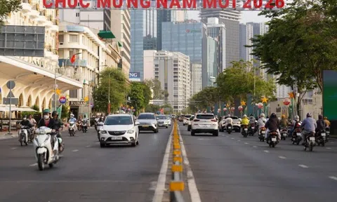 Giao thông TP.HCM 'dễ thở' trong ngày làm việc đầu tiên sau Tết