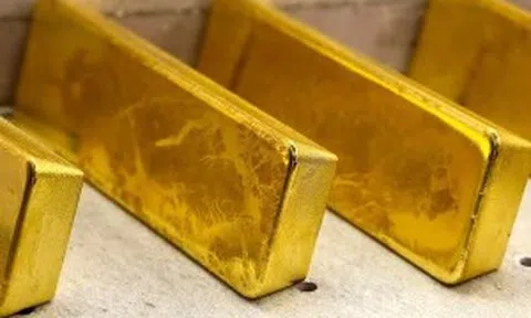 Giá vàng hôm nay 27/2: Trong nước đảo chiều giảm mạnh