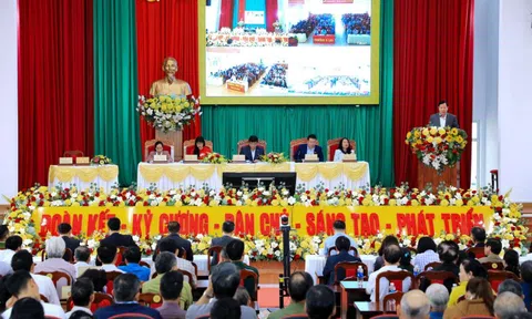 Bí thư Tỉnh ủy Lâm Đồng tiếp xúc cử tri tại Bảo Lộc