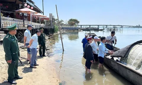 Nguyên nhân chìm thuyền chở 11 người ở Huế