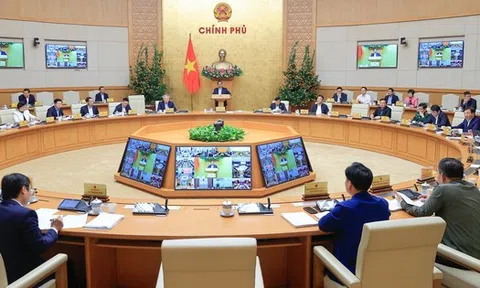 Thủ tướng: Xung đột quân sự ở Trung Đông tác động nguồn cung và giá dầu, vận tải biển