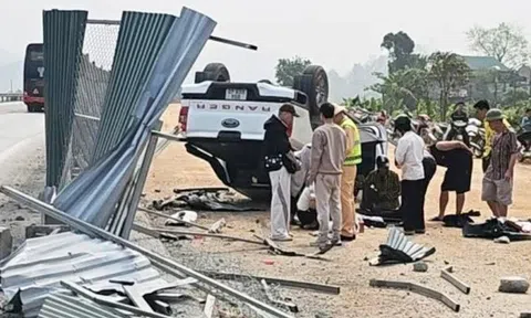 Ôtô lao vào công trường mở rộng cao tốc, tài xế tử vong tại chỗ