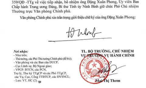 Giới thiệu chữ ký của đồng chí Đặng Xuân Phong, Phó Chủ nhiệm Thường trực Văn phòng Chính phủ