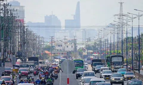 Quốc lộ 13 mở rộng 8 làn, giao thông phía bắc TP.HCM dần thông thoáng