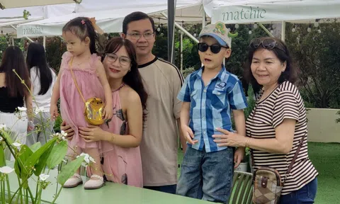 Làm trai rửa bát, quét nhà...