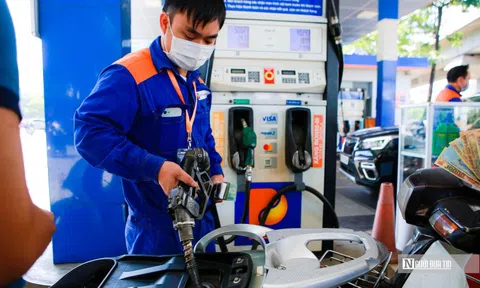 Bộ Công Thương ra chỉ thị khẩn với các đầu mối phân phối xăng dầu
