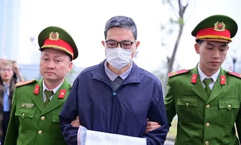 Vụ nhận hối lộ hơn 94 tỷ đồng tại Cục ATTP: 2 cựu Cục trưởng cùng "bộ sậu" kháng cáo xin giảm án