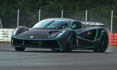 Đâu là hãng xe Trung Quốc đầu tiên được hưởng thuế ưu đãi Canada?